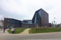 普利茅斯大学,