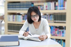 内华达大学拉斯维加斯分校与德克萨斯大学达拉斯分校哪个好