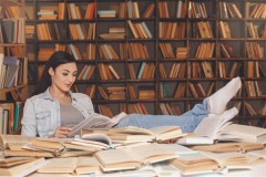 美国留学双录取还是拼语言