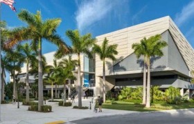 迈阿密大学：璀璨明珠闪耀在佛罗里达海岸